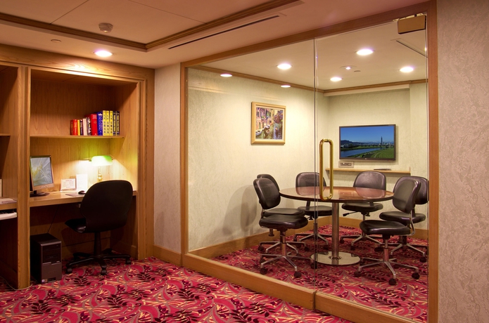 Imagen de los interiores del Hotel The Riviera. Foto 10