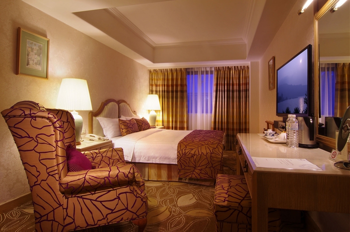 Imagen de la habitación del Hotel The Riviera. Foto 4