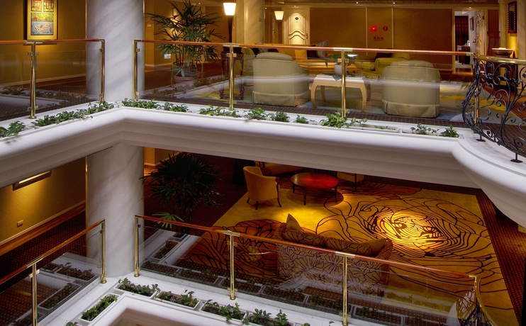 Imagen de los interiores del Hotel The Riviera. Foto 15