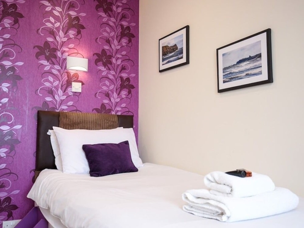 Imagen general del Hotel The Riviera Guest House. Foto 2