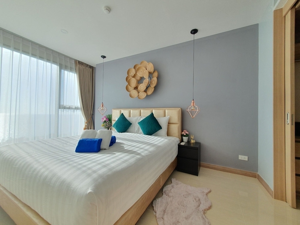 Imagen de la habitación del Hotel The Riviera Jomtien By Pattaya Holiday. Foto 8