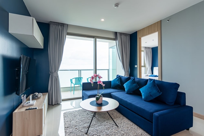 Imagen de la habitación del Hotel The Riviera Jomtien By Pattaya Holiday. Foto 10