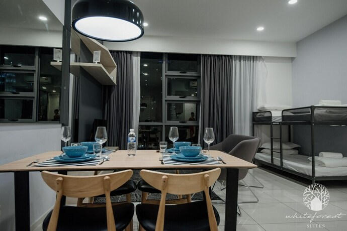 Imagen de la habitación del Hotel The Robertson By White Forest Suites. Foto 23