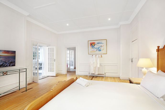 Imagen de la habitación del Hotel The Robertson. Foto 17