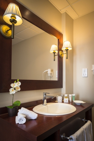 Imagen de la habitación del Hotel The Rock. Foto 2