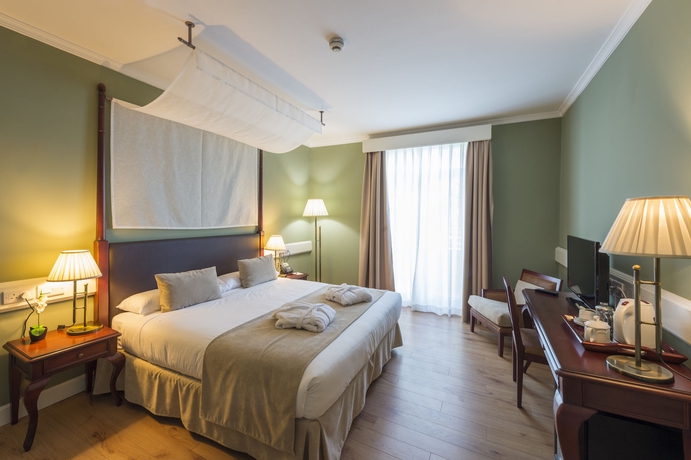 Imagen de la habitación del Hotel The Rock. Foto 5