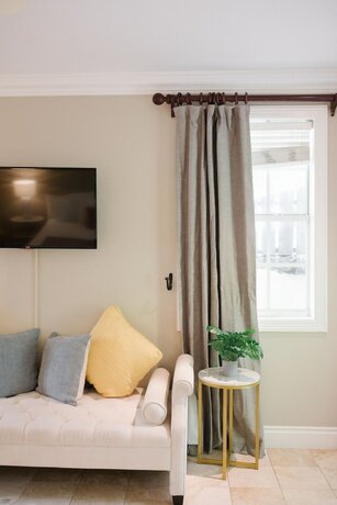 Imagen general del Hotel The Rock House, Dunmore Town. Foto 7
