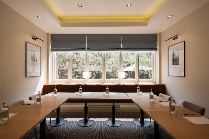 Imagen del bar/restaurante del Hotel The Rockwell. Foto 2