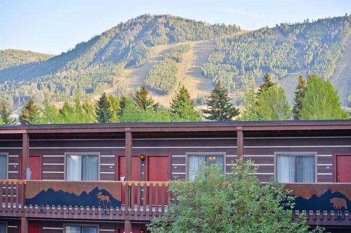 Imagen de los exteriores del Hotel The Rockwell Inn. Foto 9