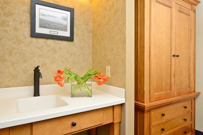 Imagen de la habitación del Hotel The Rockwell Inn. Foto 6