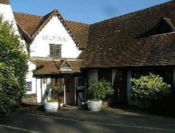 Imagen de los exteriores del Hotel The Roebuck Inn. Foto 9
