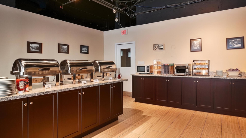 Imagen del bar/restaurante del Hotel The Roehampton. Foto 4