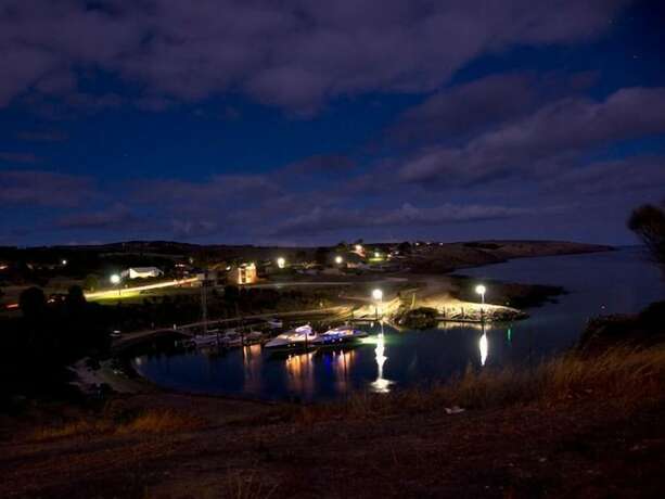 Imagen general del Hotel The Rookery At Christmas Cove. Foto 2