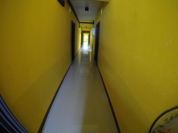 Imagen general del Hotel The Room Padangbesar. Foto 3