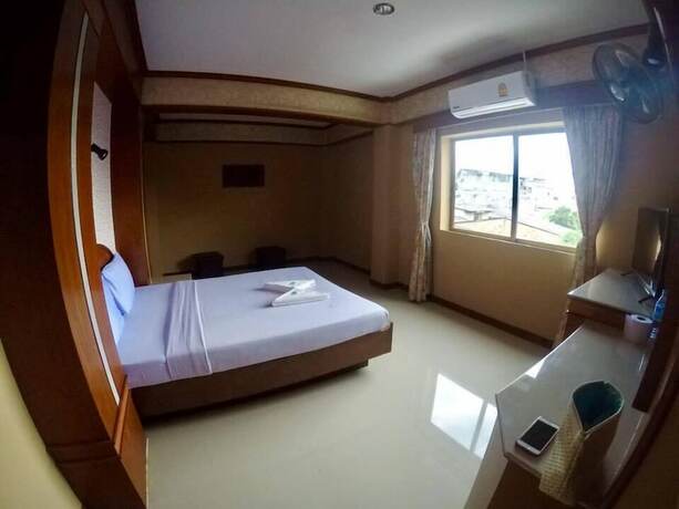 Imagen general del Hotel The Room Padangbesar. Foto 7