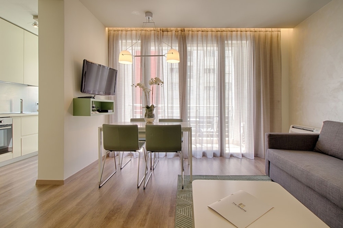 Imagen de la habitación del Hotel The Rooms Apartments Tirana. Foto 2