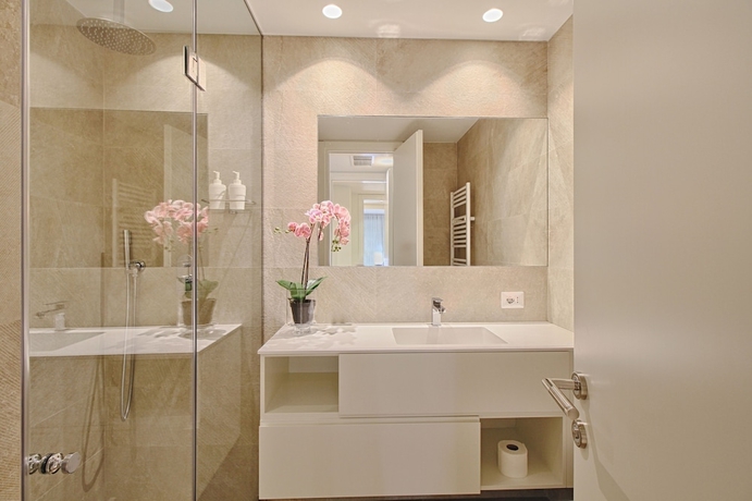 Imagen de la habitación del Hotel The Rooms Apartments Tirana. Foto 13