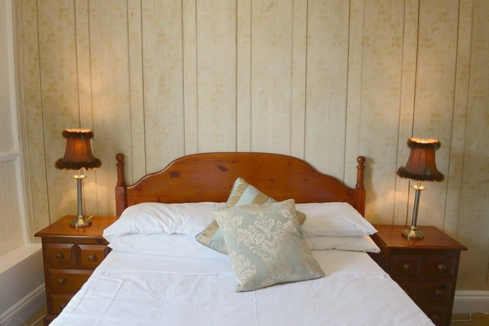 Imagen de la habitación del Hotel The Rose and Crown. Foto 13