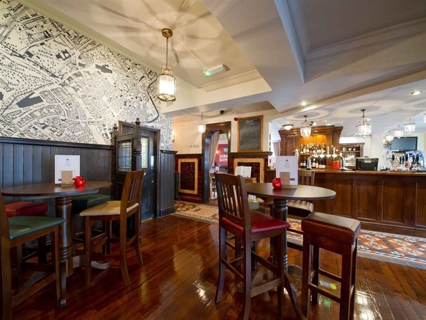 Imagen de los interiores del Hotel The Rose and Crown, York. Foto 19