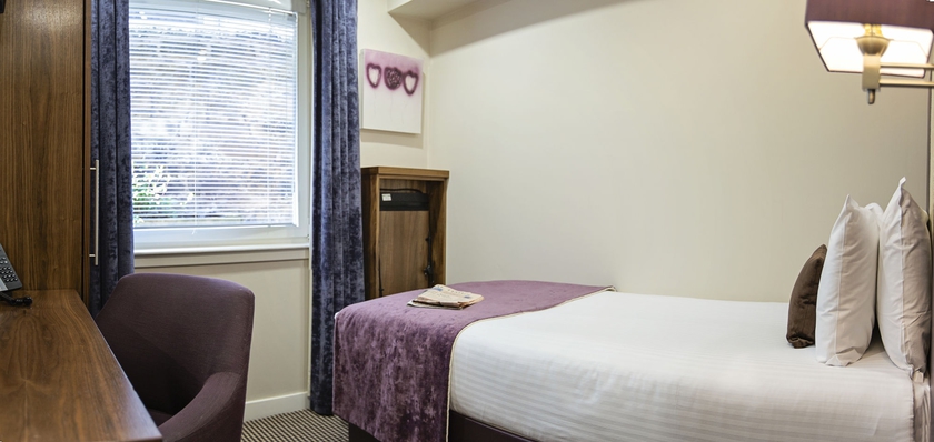 Imagen de la habitación del Hotel The Roseate Edinburgh. Foto 13