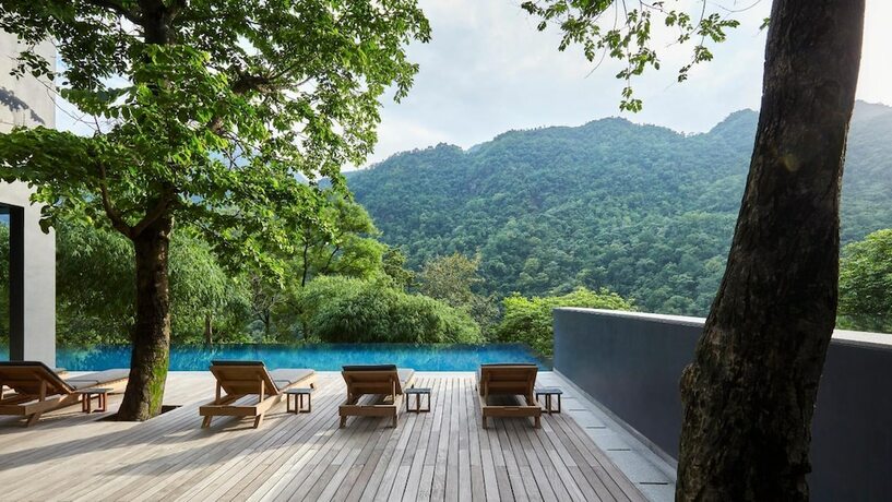 Imagen general del Hotel The Roseate Ganges Rishikesh. Foto 9