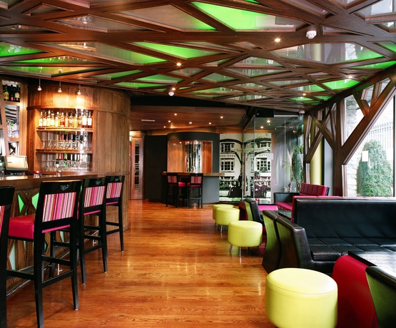 Imagen del bar/restaurante del Hotel The Ross. Foto 3