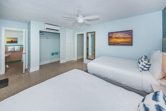 Imagen de la habitación del Hotel The Roth. Foto 7