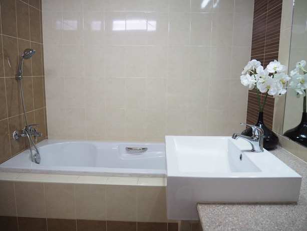 Imagen de la habitación del Hotel The Route Sriracha and Residence. Foto 14