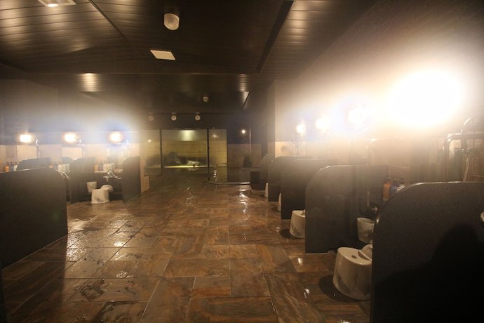 Imagen de la piscina del Hotel The Route-inn Sendai Higashi. Foto 20
