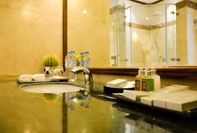 Imagen de la habitación del Hotel The Royal Ace. Foto 15