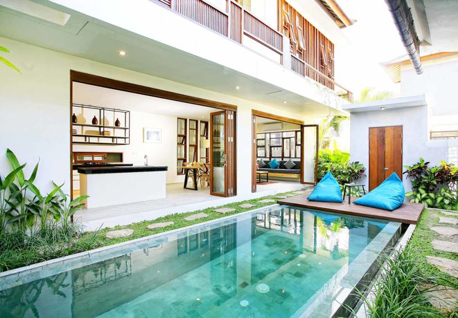 Imagen de la piscina del Hotel The Royal Bali Villas Canggu. Foto 20