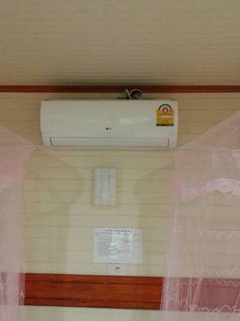 Imagen de la habitación del Hotel The Royal Bamboo Lodge. Foto 10