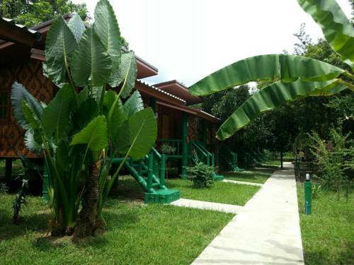 Imagen de la habitación del Hotel The Royal Bamboo Lodge. Foto 15