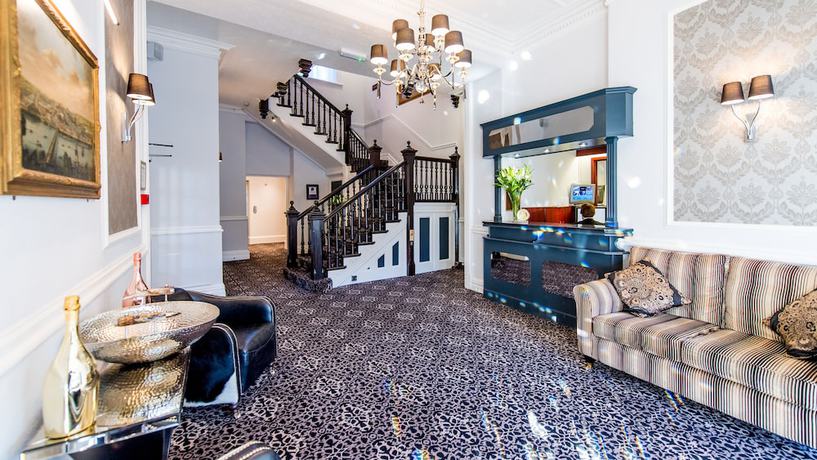 Imagen de los interiores del Hotel The Royal, Bideford. Foto 20