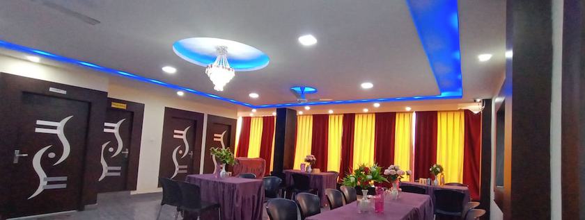 Imagen del bar/restaurante del Hotel The Royal Buddha. Foto 4