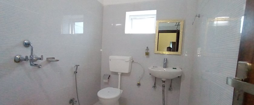 Imagen de la habitación del Hotel The Royal Buddha. Foto 5