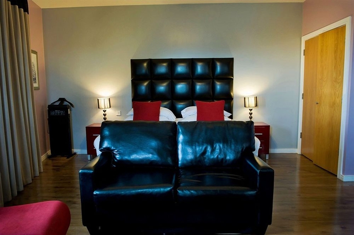 Imagen de la habitación del Hotel The Royal Cardiff. Foto 7