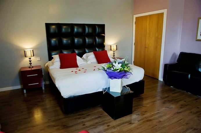 Imagen de la habitación del Hotel The Royal Cardiff. Foto 8