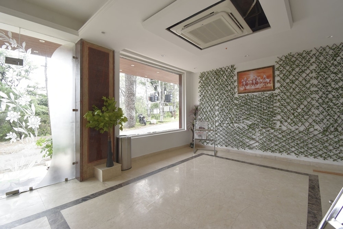 Imagen de los interiores del Hotel The Royal Castle. Foto 12