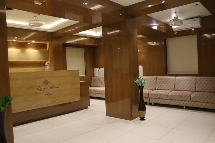 Imagen general del Hotel The Royal Castle Plaza. Foto 2