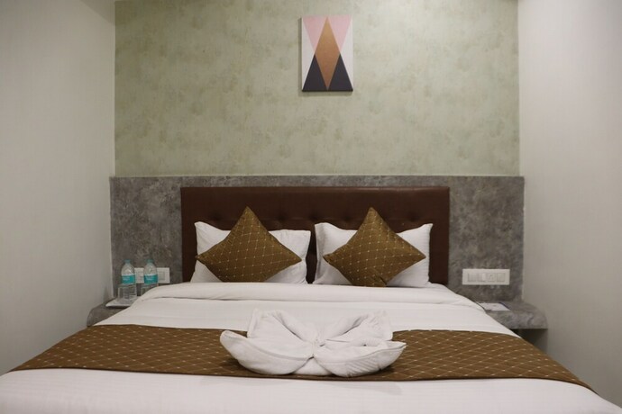 Imagen de la habitación del Hotel The Royal Castle Plaza. Foto 19
