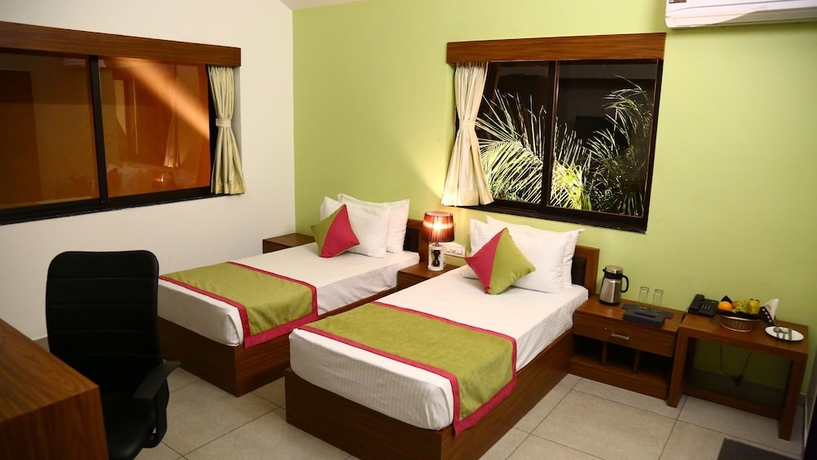 Imagen de la habitación del Hotel The Royal Castle Resorts. Foto 9