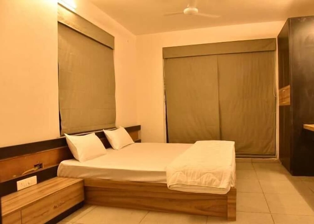 Imagen de la habitación del Hotel The Royal Castle Resorts. Foto 11