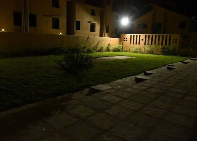 Imagen de los exteriores del Hotel The Royal Castle Resorts. Foto 13