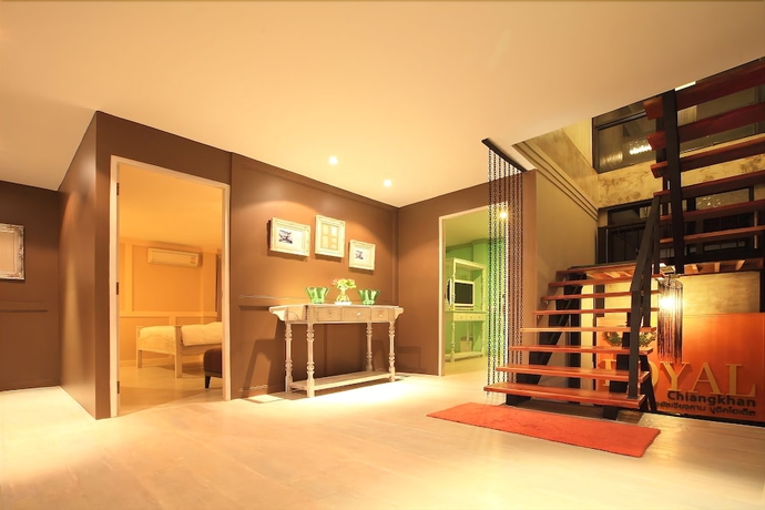 Imagen de la habitación del Hotel The Royal Chiangkhan Boutique. Foto 8