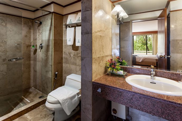 Imagen de la habitación del Hotel The Royal Chiangmai Golf Resort. Foto 6