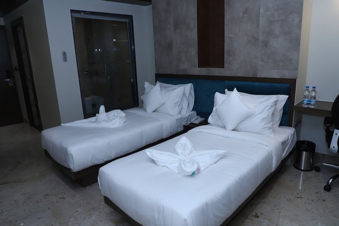Imagen de la habitación del Hotel The Royal Class. Foto 8