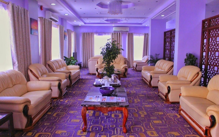 Imagen de los interiores del Hotel The Royal Garden, Barka. Foto 16
