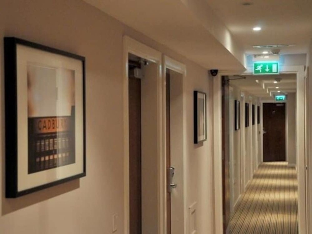 Imagen de los interiores del Hotel The Royal George, Birmingham. Foto 15
