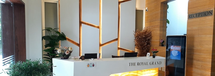 Imagen de los interiores del Hotel The Royal Grand. Foto 19